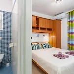 2 Bedroom Cozy In Malinska