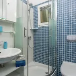 2 Bedroom Cozy In